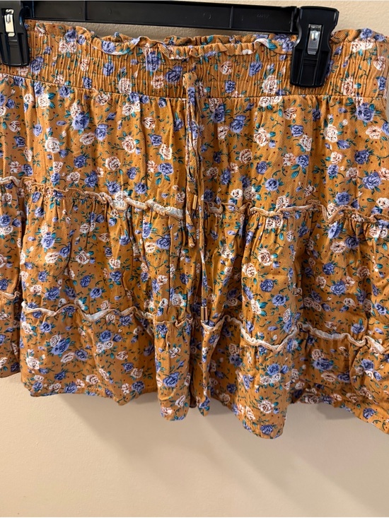 Indigo Rising Dresses & Skirts - Indigo Risinb Floral Tiered Mini Skirt - Mustard Floral size M